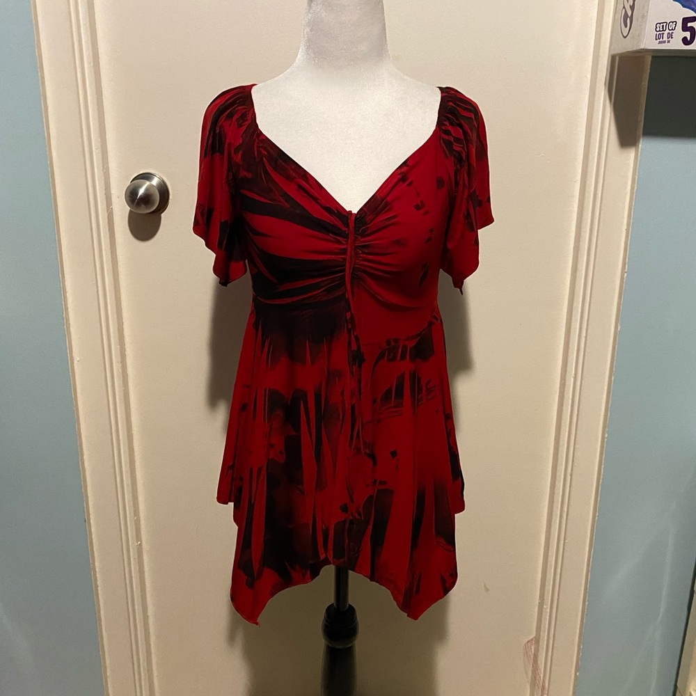 PRETTY WOMEN BLACK & RED BLOUSE